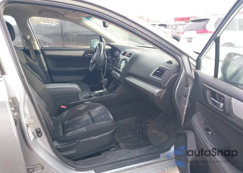 2015 Subaru Legacy 2.5I Premium z USA, uszkodzony, nr VIN 4S3BNAC63F3033694